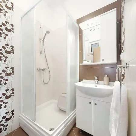 Olive Apartment *